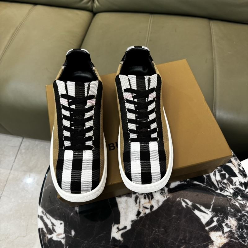 Burberry Low Shoes